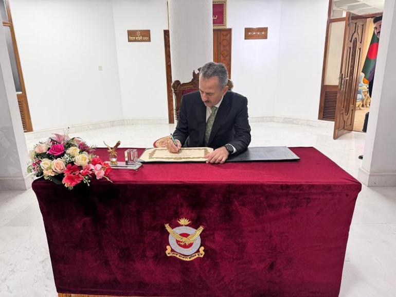 Savunma Sanayii Başkanı Görgün, Bangladeş’te