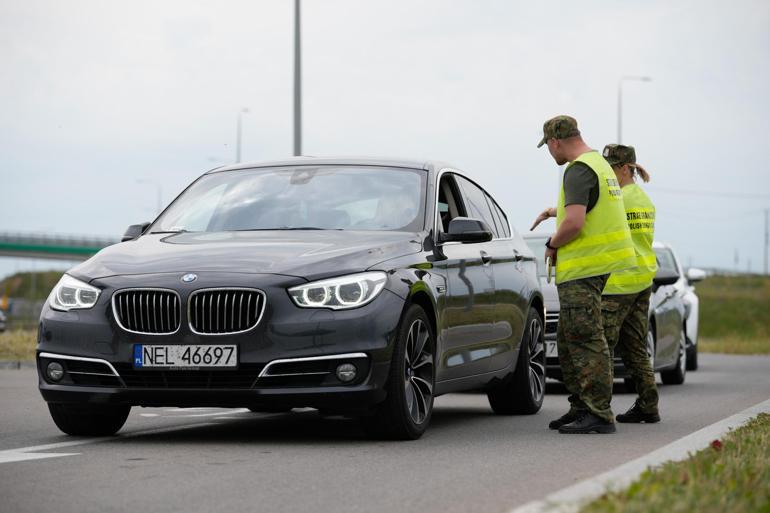 Polonya, Almanya ve Litvanya ile sınırlarında kontrol noktalarını yeniden kurdu