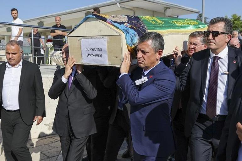 Özel ve Kılıçdaroğlu, cenaze törenine katıldı