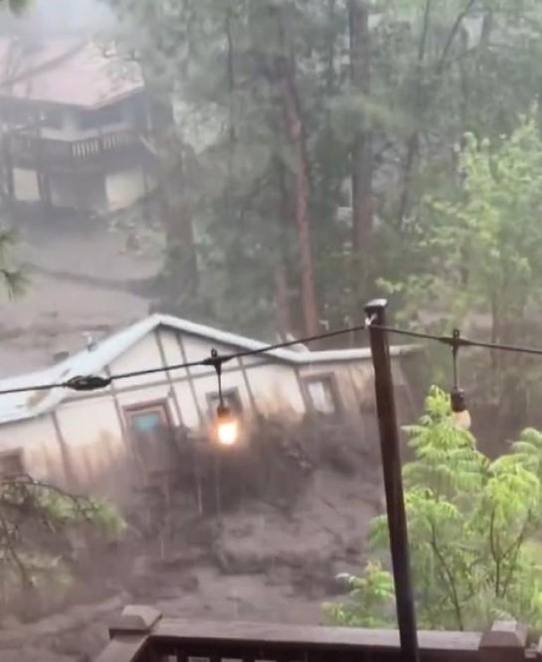 ABDnin New Mexico eyaletindeki selde 3 kişi hayatını kaybetti