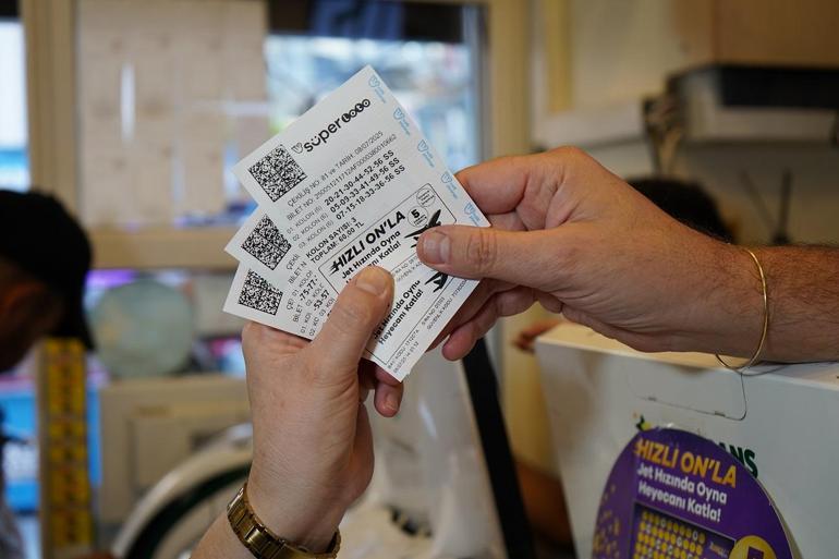 Antalyada Süper Loto talihlisi 67 milyon TL’lik büyük ikramiyeyi kazandı