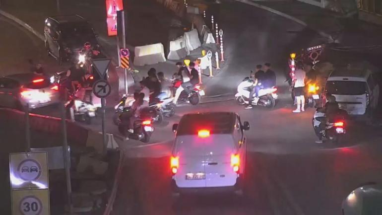 Beyoğlu’nda tüneli trafiğe kapatan 13 motosiklet sürücüsüne 133 bin lira ceza