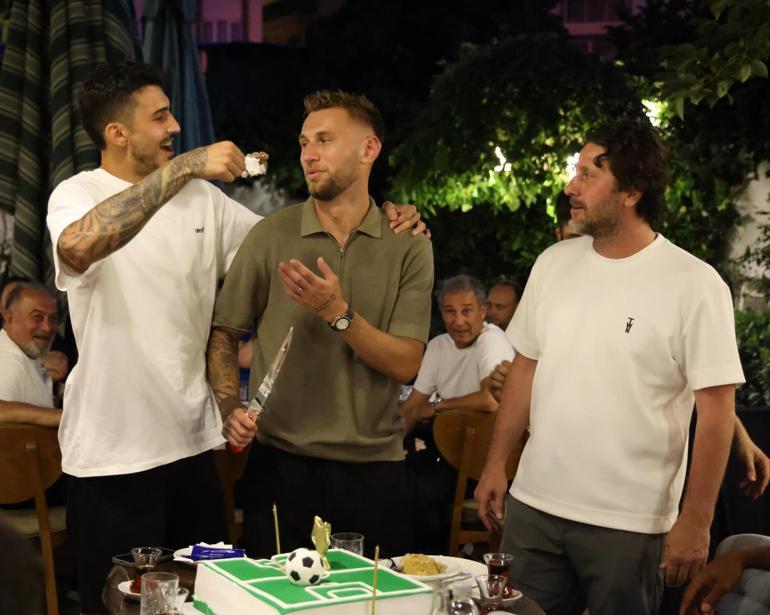 Trabzonspor’da teknik heyet ve futbolcular yemekte bir araya geldi