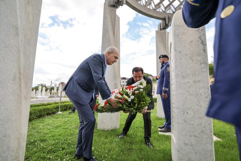 TBMM Başkanı Kurtulmuş, Aliya İzzetbegoviçin kabrini ziyaret etti