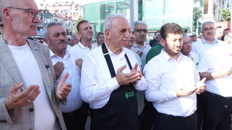 Ümraniye’de 20 bin kişiye aşure dağıtıldı