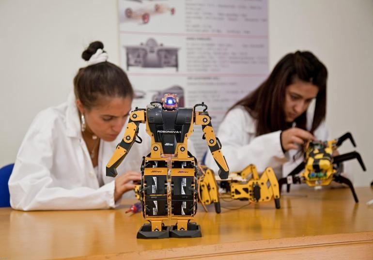 YÖKün Akademik Tez Programı’na 119 üniversiteden 421 başvuru