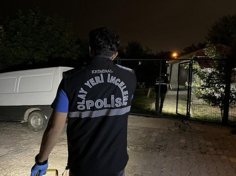 Üvey oğlunu göğsünden bıçakla yaraladı