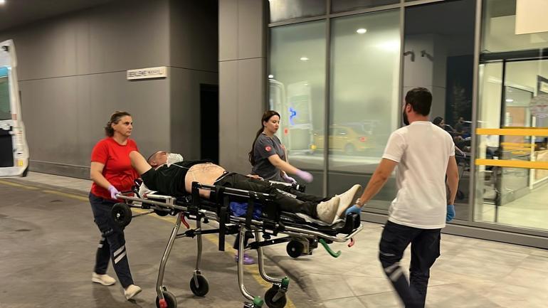 Kocaeli’de ilçe emniyet müdürlüğü önünde silahlı kavga; 2 yaralı