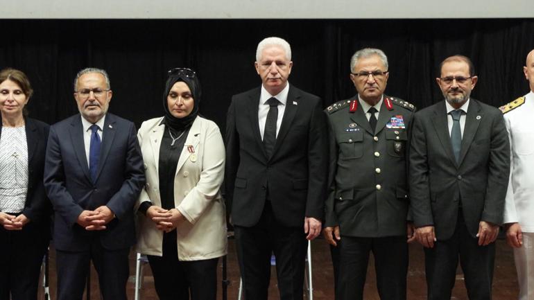 İstanbul Valisi Davut Gül: Millet olarak çok şey yaşıyoruz, çabuk unutuyoruz