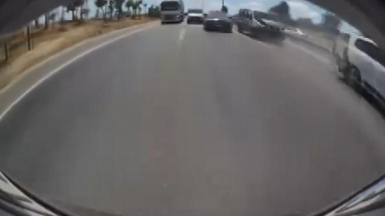 Büyükçekmecede zincirleme kaza kamerada