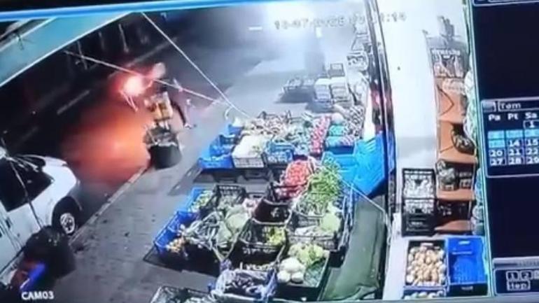 Küçükçekmecede markete molotoflu saldırı kamerada