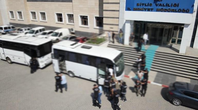 Bitlis merkezli 6 ilde suç örgütü operasyonu; 4 tutuklama