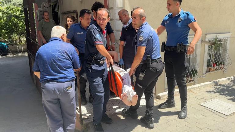 Avcılarda yere düşen 75 yaşındaki adam kapıyı yumruklayarak sesini duyurdu