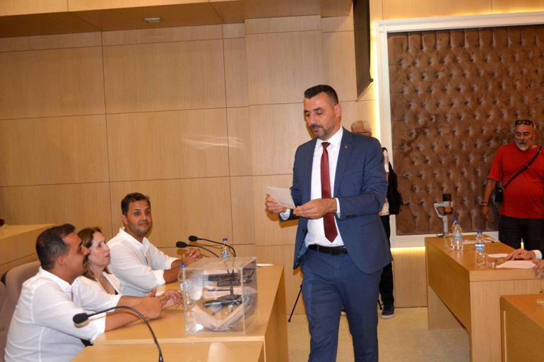 Manavgat Belediyesinde CHPnin adayı Çiçek başkan vekili oldu