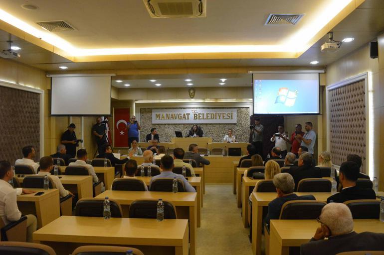 Manavgat Belediyesinde CHPnin adayı Çiçek başkan vekili oldu