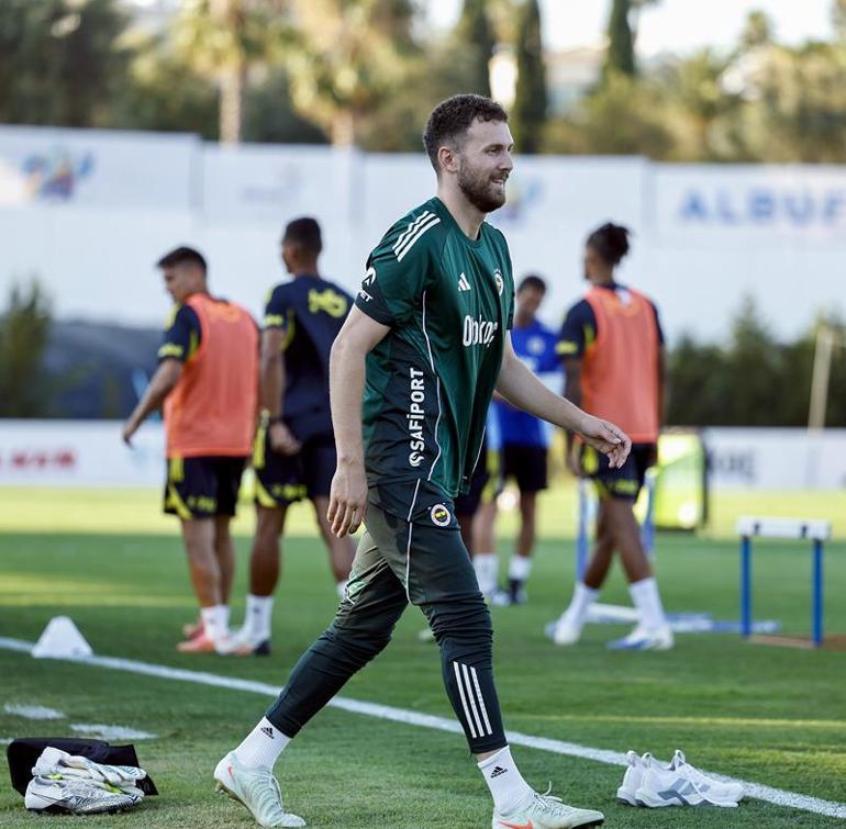 Fenerbahçe, Portekiz kampındaki ilk antrenmanını yaptı