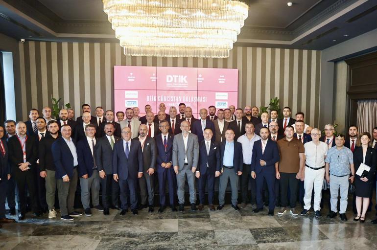 Bakan Bolat, Gürcistanda iş insanlarıyla görüştü