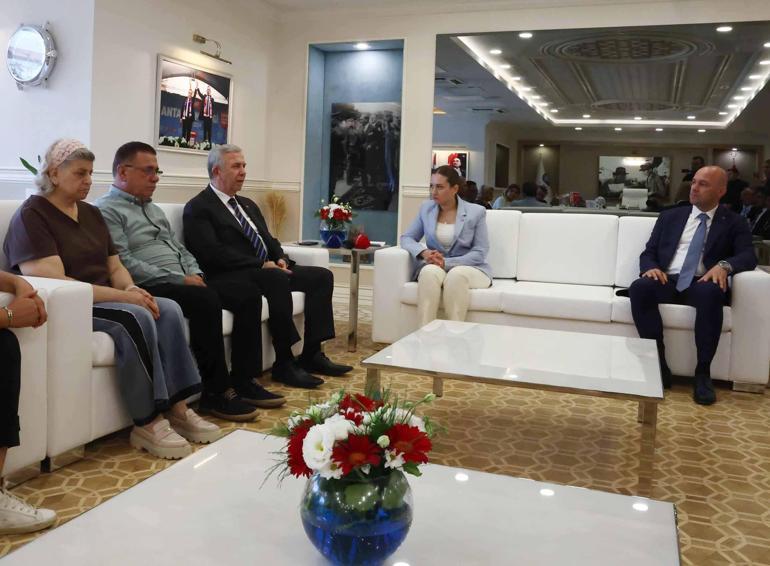 Mansur Yavaş, cezaevindeki Muhittin Böceki ziyaret etti