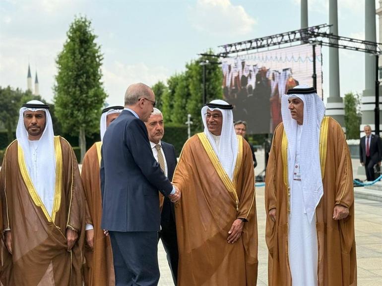 Cumhurbaşkanı Erdoğan, BAE Devlet Başkanı Al Nahyanı resmi törenle karşıladı