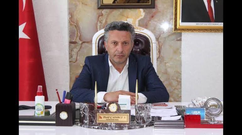 Elazığ’da, ilçe belediye başkanı ve personeli iş kazasında ağır yaralandı