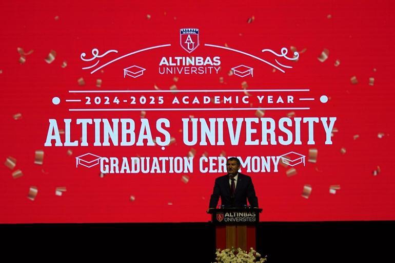Altınbaş Üniversitesi’nde mezuniyet coşkusu