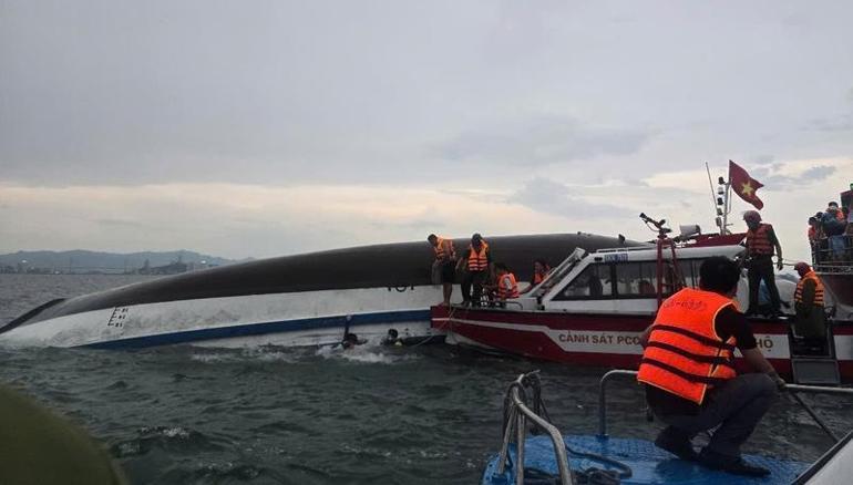 Vietnamda tur teknesi alabora oldu: 37 ölü