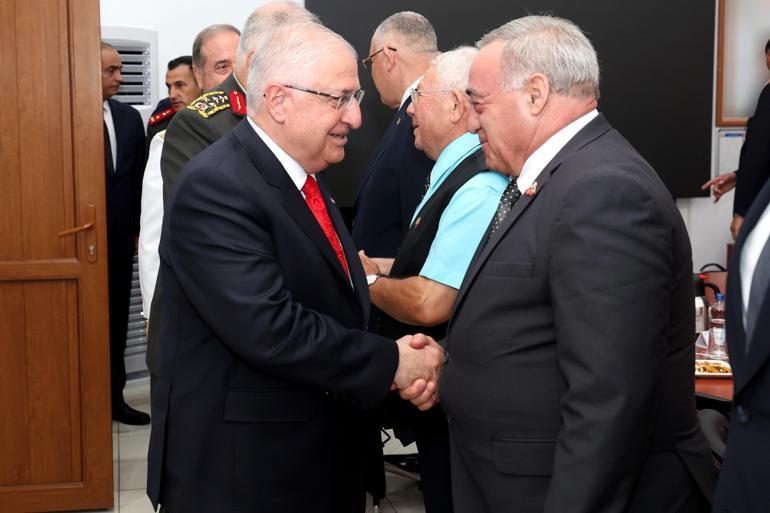 Bakan Güler, Kıbrıs Şehit ve Gazi Dernekleri’nin üyeleriyle bir araya geldi