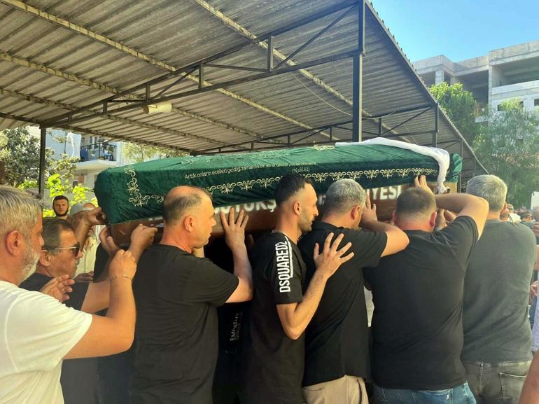 Boşandığı eşi tarafından öldürülen Demetin cenazesi yakınları tarafından teslim alındı