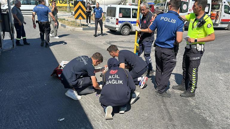 Servis otobüsü, akaryakıt tankerine çarptı; 35 yaralı