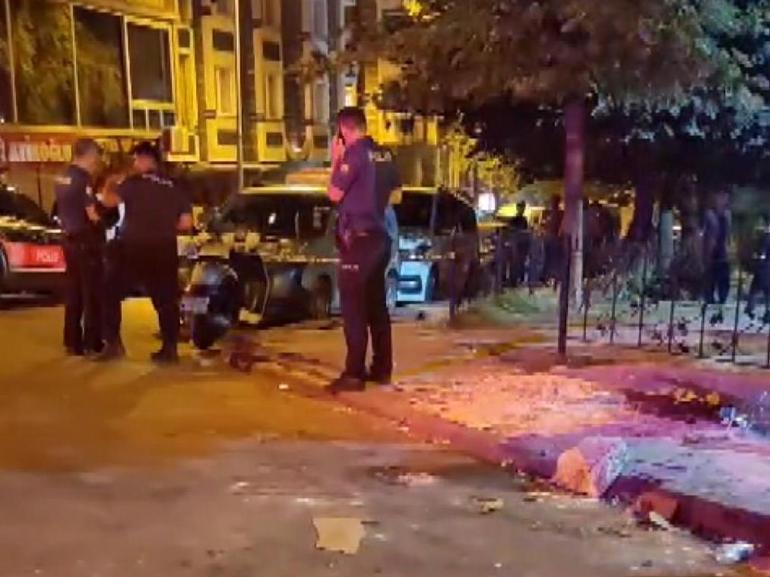 Sultangazide sokakta uğradığı bıçaklı saldırıda hayatını kaybetti