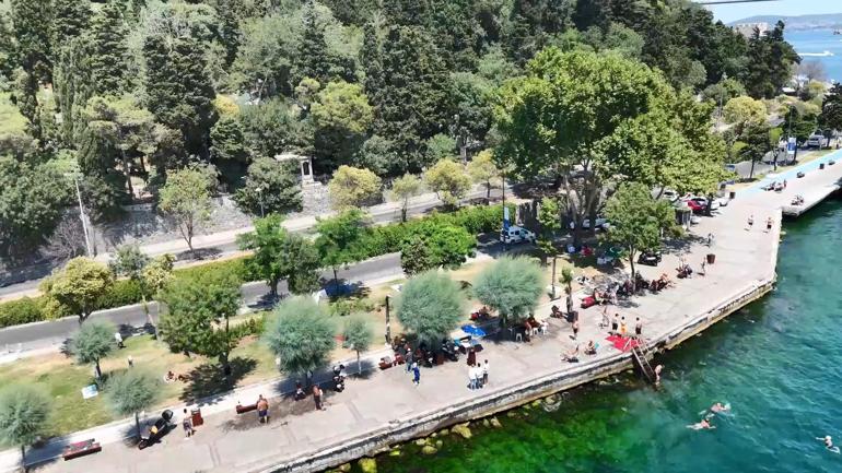 İstanbulda sıcak havadan bunalanlar boğazda serinledi