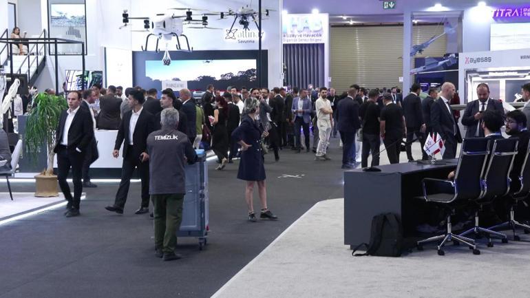 17nci Uluslararası Savunma Sanayii Fuarında 2nci günde yoğunluk sürdü