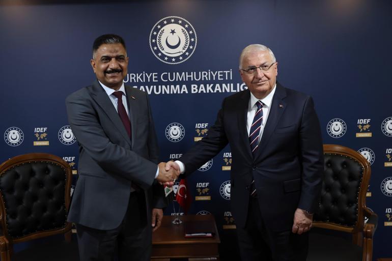 Bakan Gülerin IDEFte diplomatik görüşmeleri sürüyor