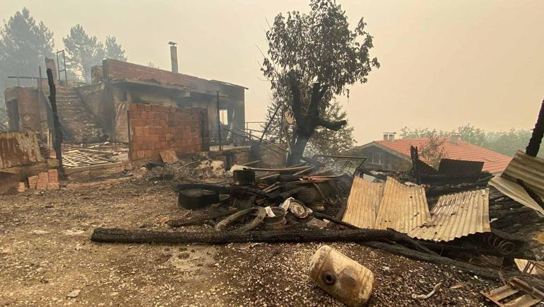 Karabükteki orman yangınlarına müdahale sürüyor