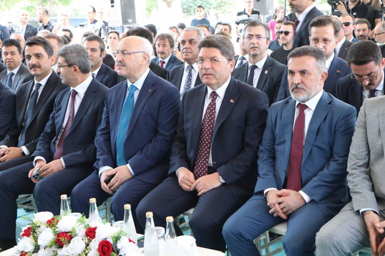 Bakan Tunç: Herkesin kardeşçe yaşadığı bir döneme giriyoruz