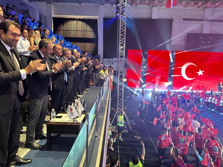 Engelleri birlikte, azimle ve sporun gücüyle aşacağız