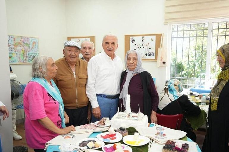 Ümraniye Belediyesi’nden ‘Aktif Yaş Al’ projesi