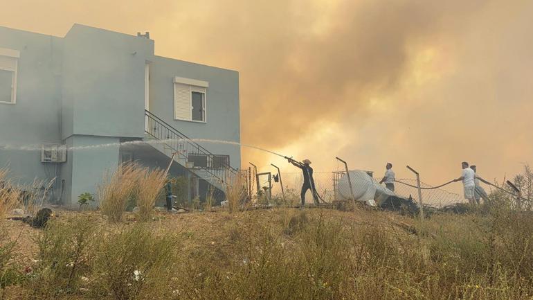 Antalyada rekor sıcaklıkta orman yangını fırtınası