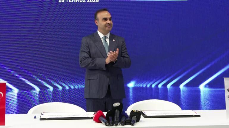 Bakan Kacır, IDEF 2025e imza törenlerine katıldı