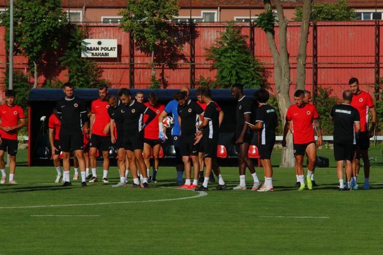 Henry Onyekuru: Futbola tekrar dönebilmek için Gençlerbirliği’ndeyim