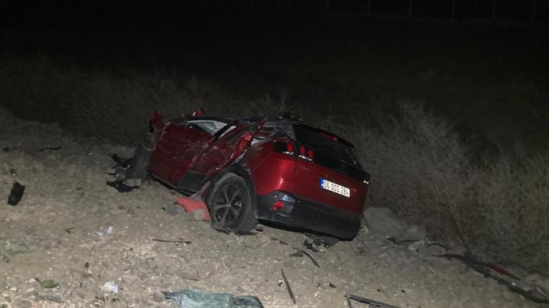 Ankarada 2 otomobil çarpıştı; 3 ölü, 2 yaralı