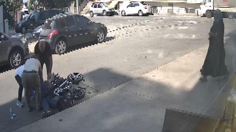 Pendikte tekerlekli sandalye ile kaldırımdan düştü; esnaf yardıma koştu