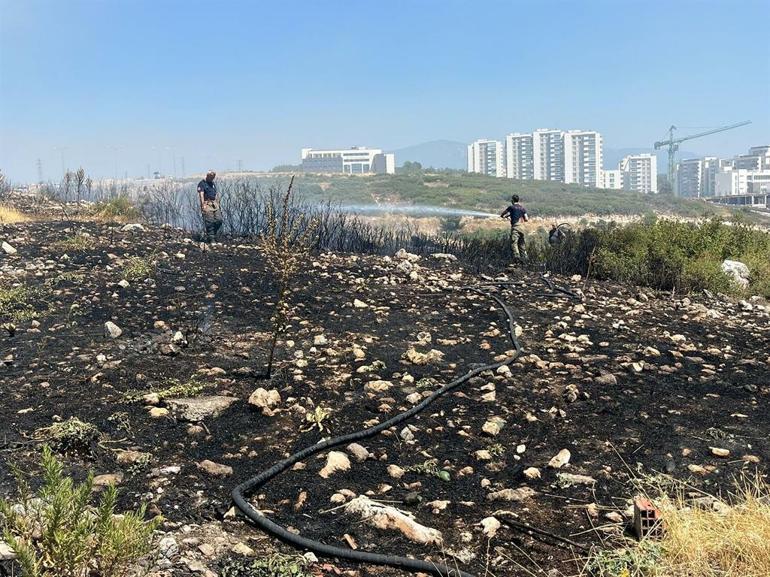 İzmirde orman yangını kontrol altına alındı