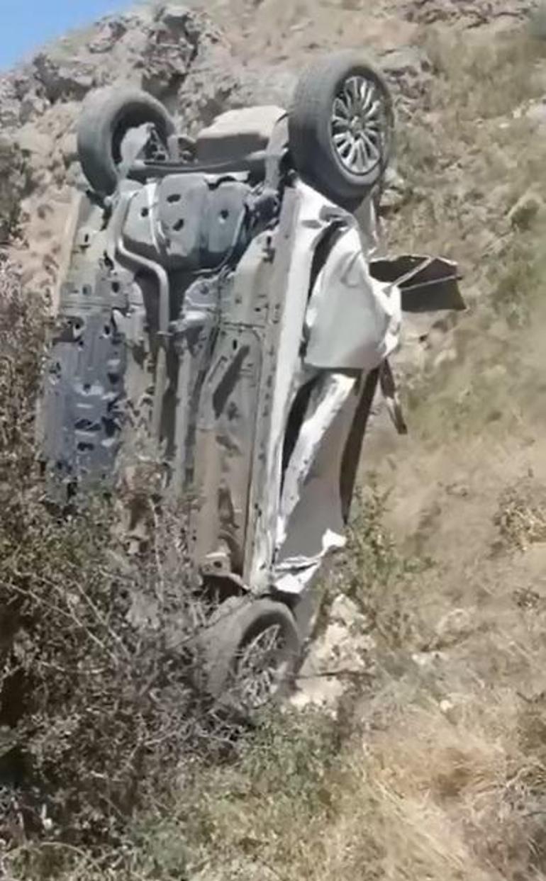 Freni çekilmeyen greyder, otomobili uçuruma sürükledi: 1 ölü, 1 yaralı