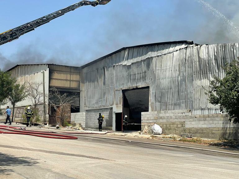Gaziantepte halı fabrikasında yangın