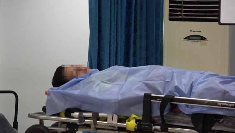 Minibüs ile duvar arasında sıkışan çırak yaralandı