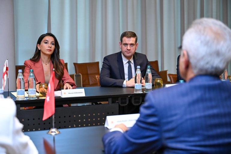 Bakan Uraloğlu, Gürcistan Ekonomi ve Sürdürülebilir Kalkınma Bakanı Kvrivishvili ile görüştü