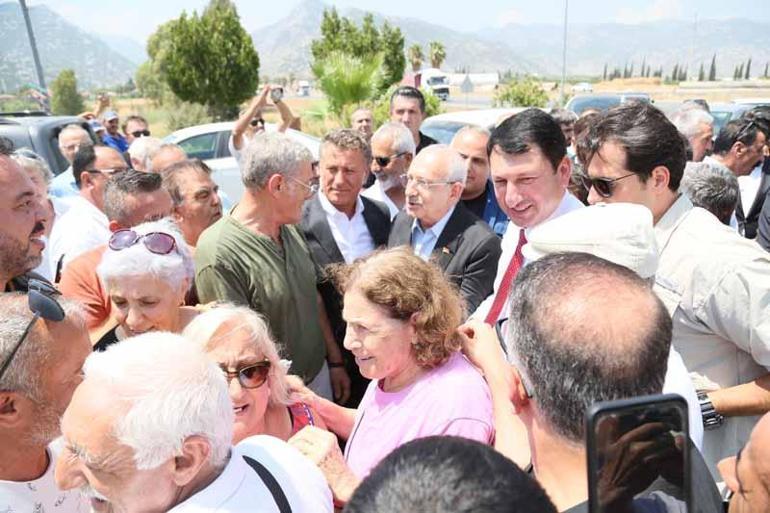 Kılıçdaroğlu, cezaevinde tutuklu Böcek ve Karayı ziyaret etti