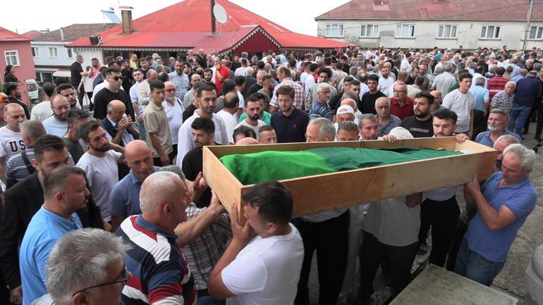 Boşanma aşamasındaki eşini öldüren şüpheli, daireye balkondan tırmanıp girmiş