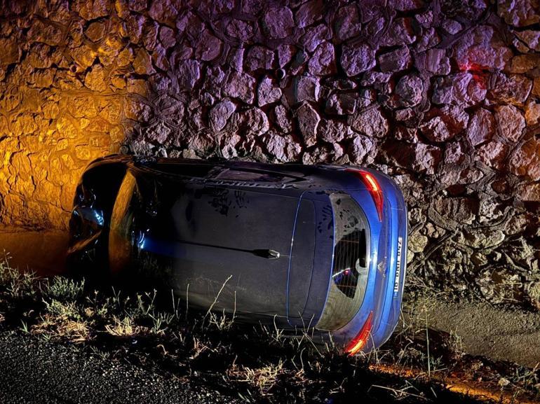 Bursada otomobil ile hafif ticari araç çarpıştı; 3 yaralı